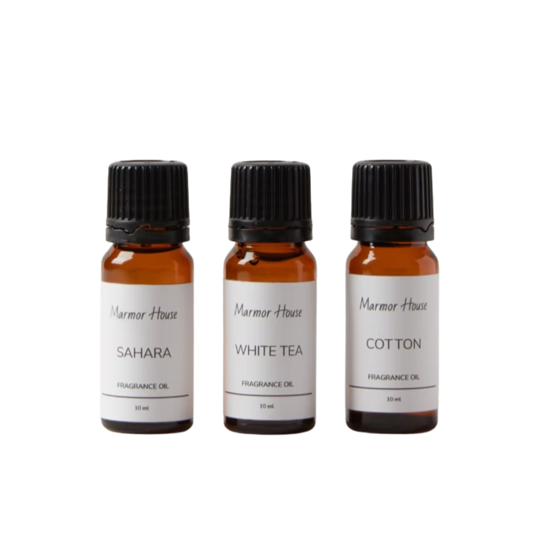 קולקציית PURE כוללת מארז שמנים ריחניים עם ארומות מרגיעות, שנוצרו כדי להעניק לך תחושה נקייה, מפנקת ונעימה בבית.
המארז יהפוך את הבית שלך לבית מלון, עם מגוון ניחוחות יוקרתיים ומפנקים שעוטפים את האוויר בכל הבית ומעניקים תחושת חום ועומק, תוך שמירה על קו נקי וחלק. כל השמנים האתרים שלנו עשויים מחומרים איכותיים, אינם מכילים כימיקלים מזיקים ובטוחים לשימוש.