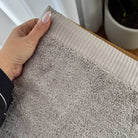 מחפשים את המגבת שתעטוף אתכם בנעימות אחרי מקלחת טובה? מגבות הרחצה שלנו הן בדיוק מה שאתם צריכים. עשויות 100% כותנה איכותית, רכות בטירוף וסופגות ברמה גבוהה.

המגבות שומרות על הרכות והלובן גם אחרי כביסות חוזרות, מתייבשות במהירות ומוסיפות טאץ' נקי ואלגנטי לכל חדר אמבט.